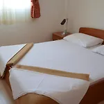 Pirovcanka Apartament *