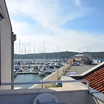 Pirovcanka Apartament