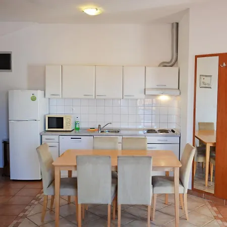 Pirovcanka Apartament