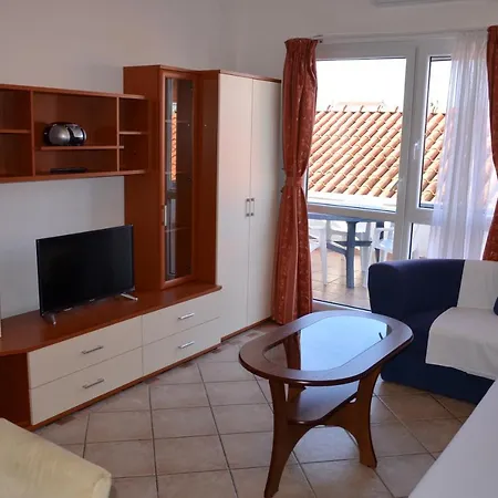 Pirovcanka Apartament