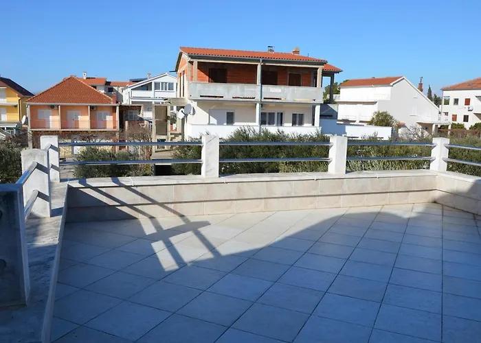 Pirovcanka アパート *