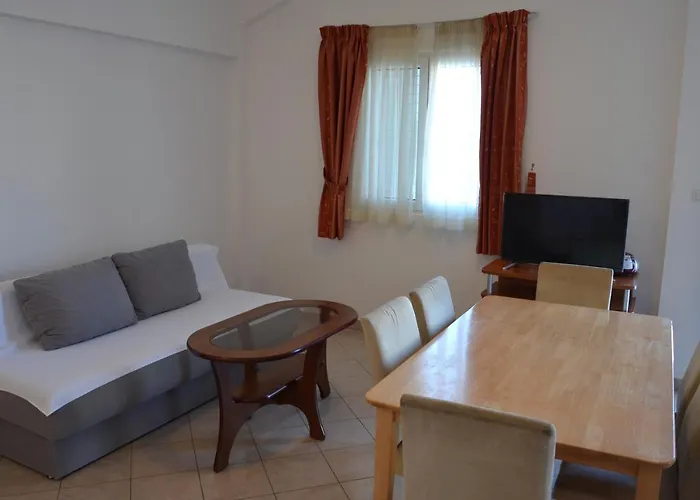 Pirovcanka Apartament Pirovac