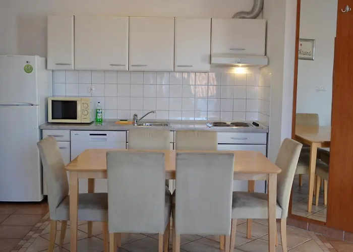 Apartament Pirovcanka